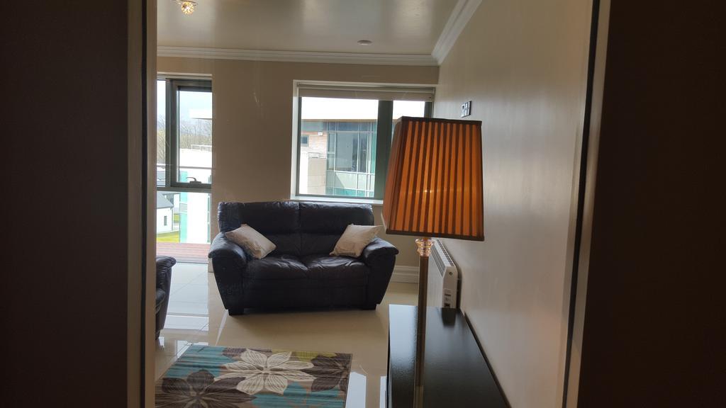 Reeks View Apartments Киларни Екстериор снимка