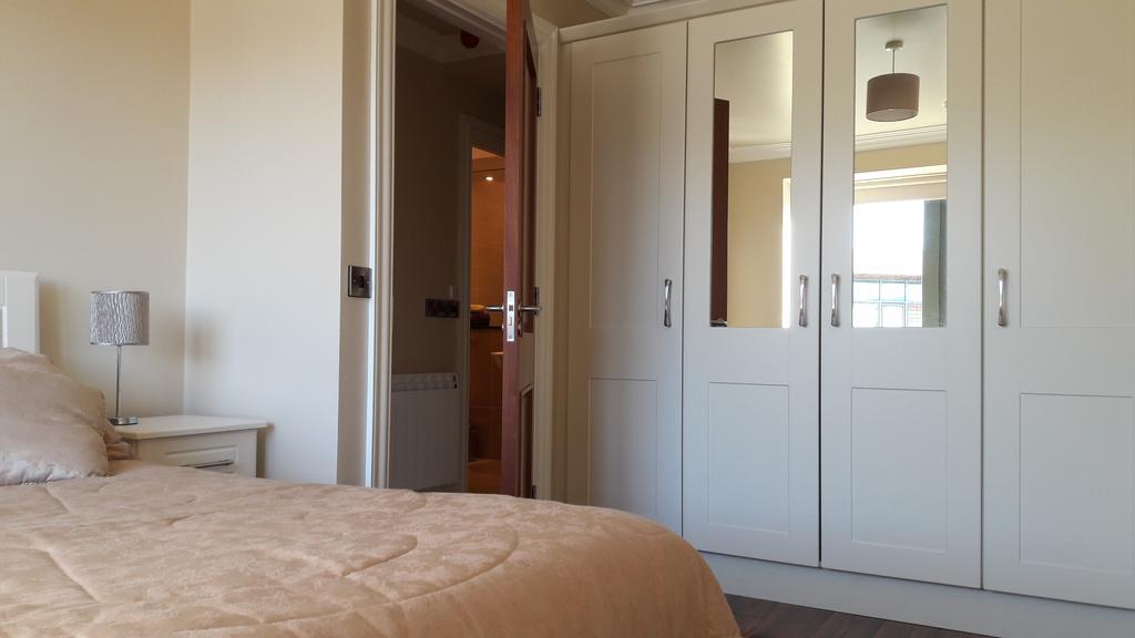 Reeks View Apartments Киларни Екстериор снимка